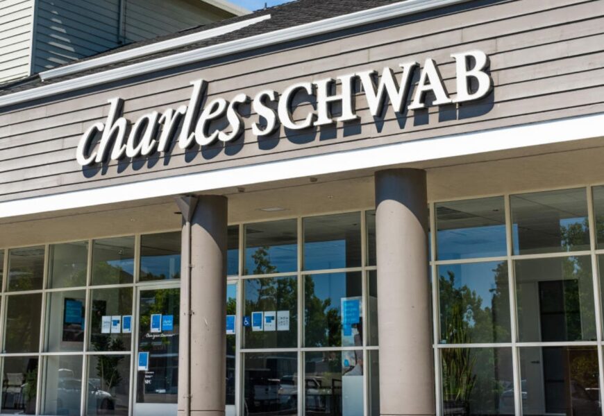 Charles Schwab Banking Hours