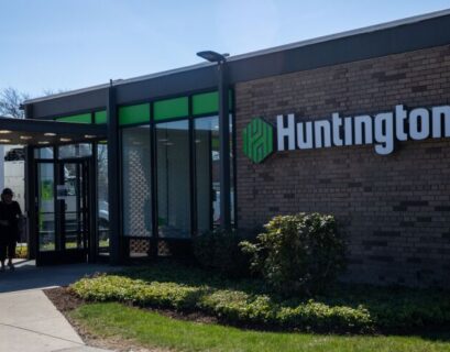 Huntington Bank Banking hours